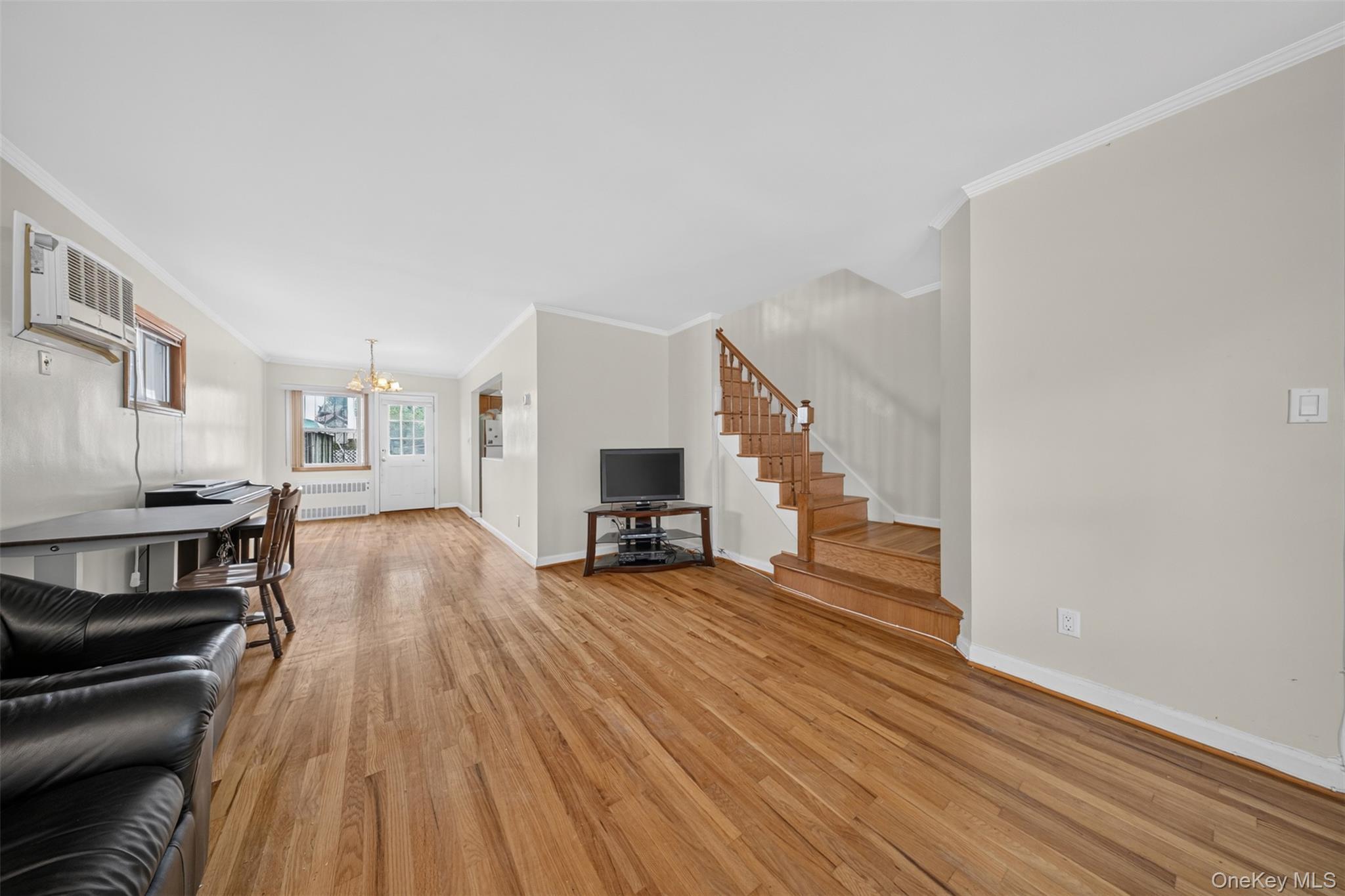 Single Family Kalmia Avenue Queens, NY 11355, MLS-1025137-4