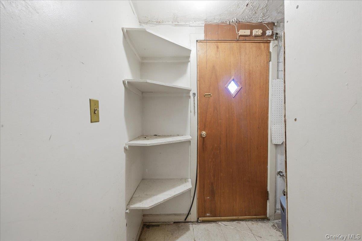 Single Family Gunther Avenue Bronx, NY 10469, MLS-1025142-22