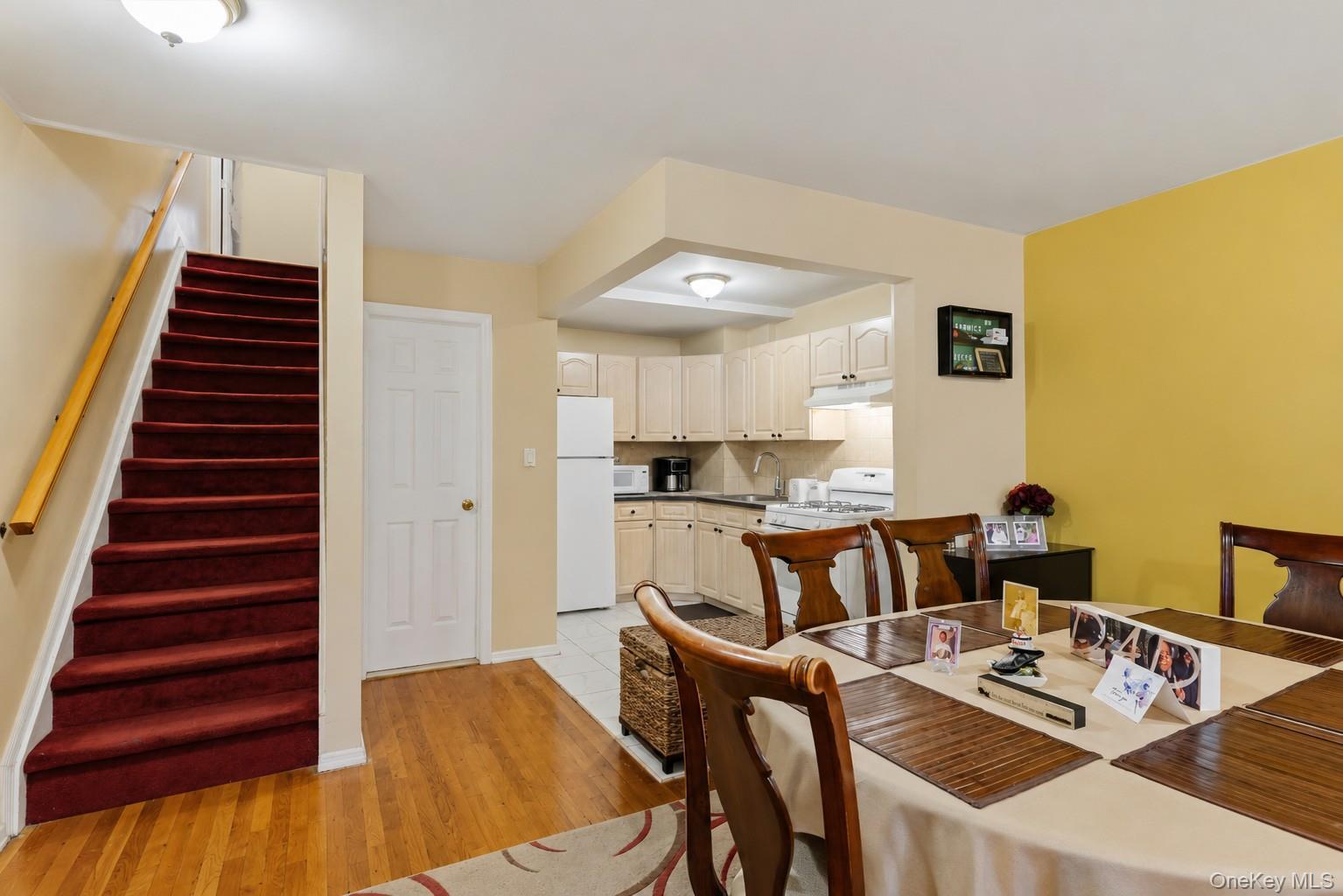 Single Family E 215th Street Bronx, NY 10467, MLS-1025183-13