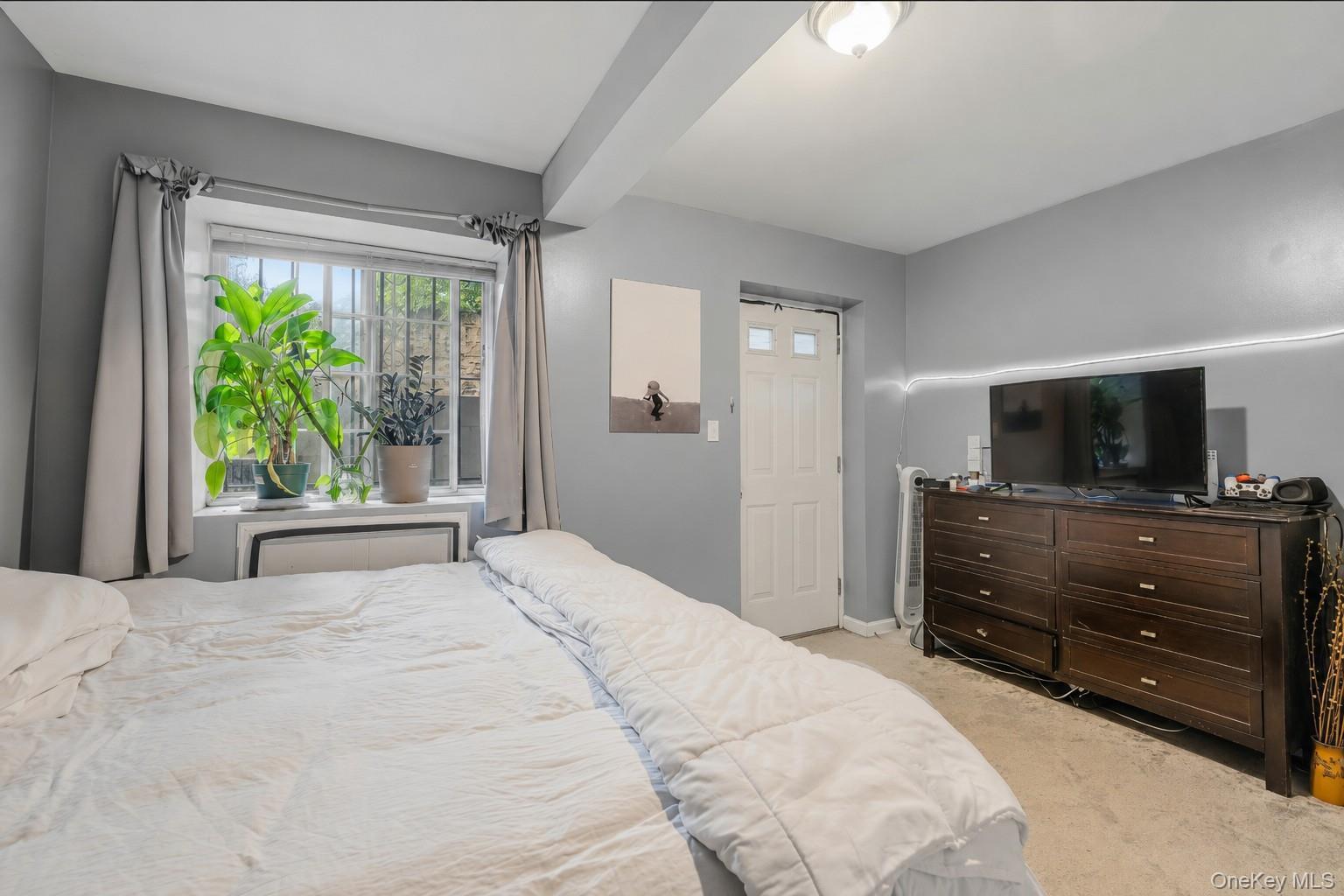 Single Family E 215th Street Bronx, NY 10467, MLS-1025183-28