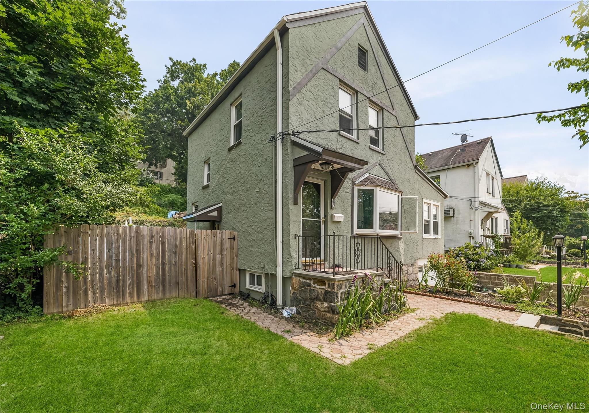 Single Family Sedgwick Avenue  Westchester County, NY 10705, MLS-1025186-6