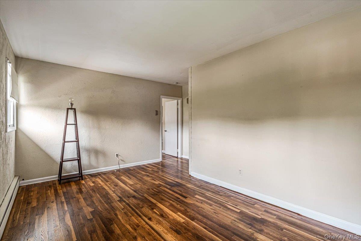 Single Family Clemson Lane Nassau County, NY 11797, MLS-1025222-26