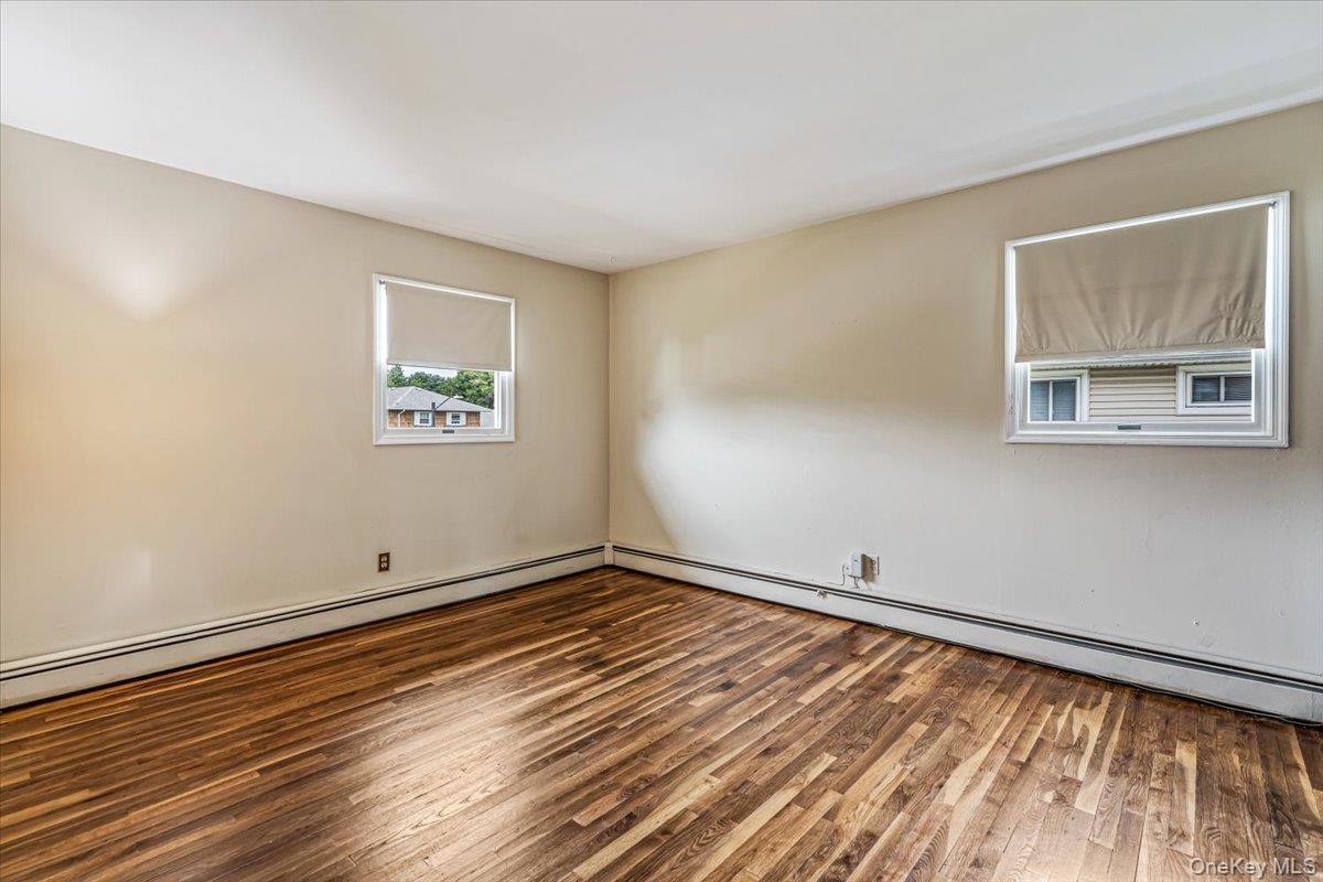 Single Family Clemson Lane Nassau County, NY 11797, MLS-1025222-28