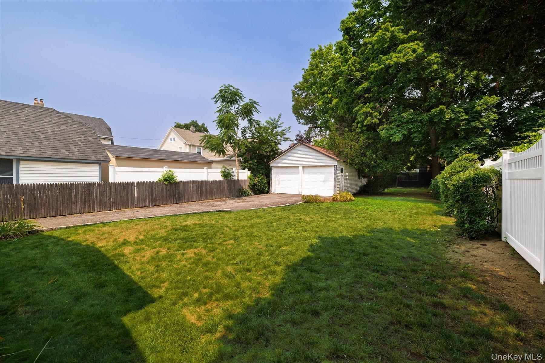 Single Family Grove Street Nassau County, NY 11563, MLS-1025230-22