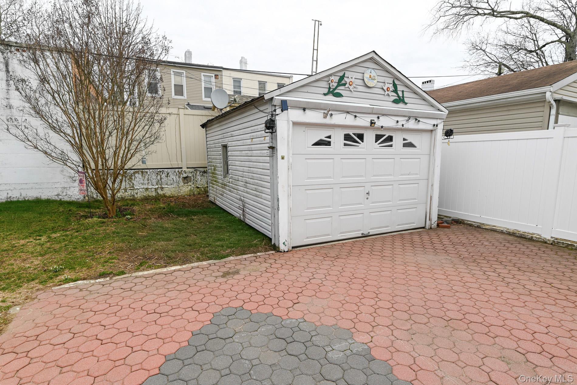 Single Family 71st Place  Queens, NY 11385, MLS-1025231-12