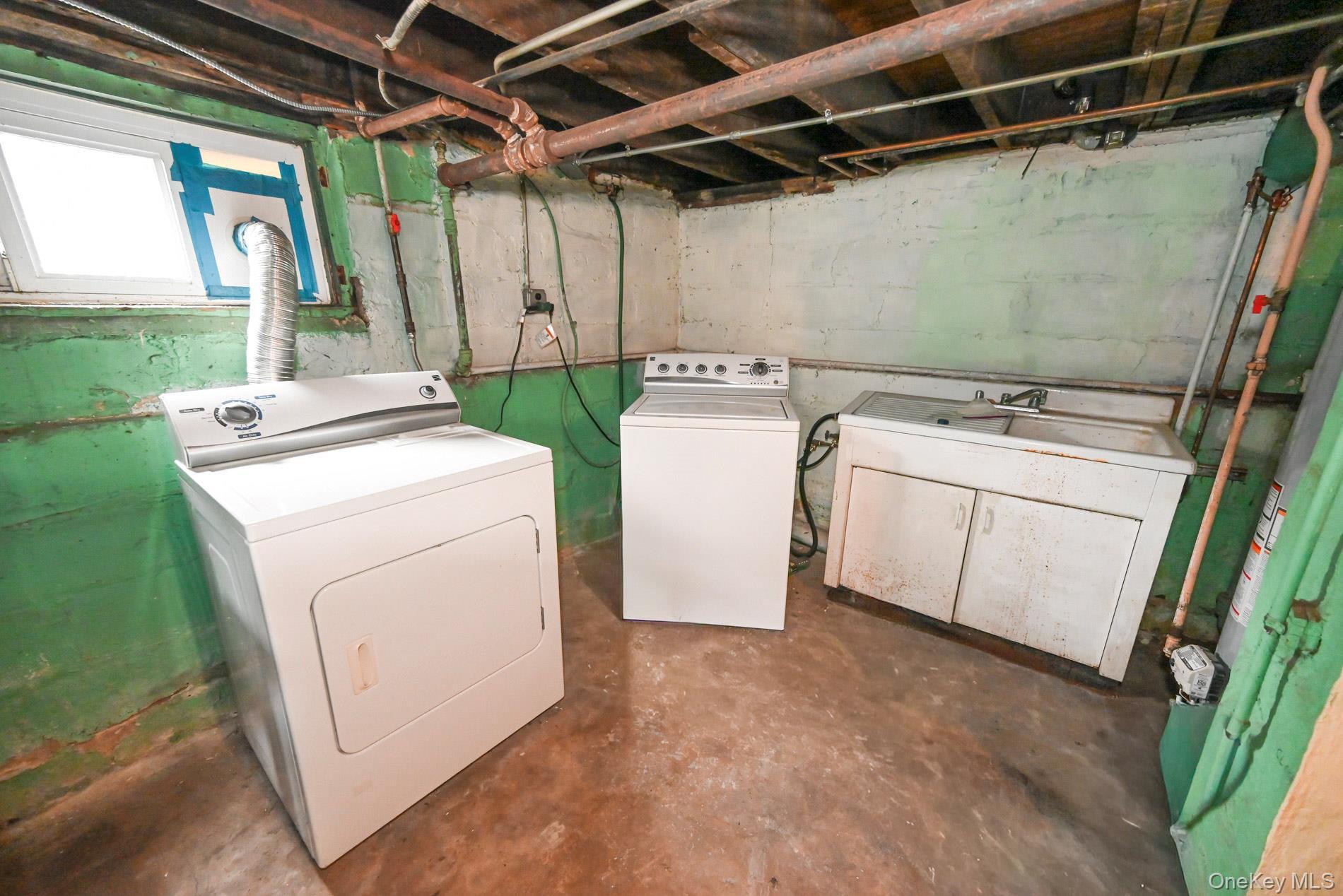 Single Family 71st Place  Queens, NY 11385, MLS-1025231-33