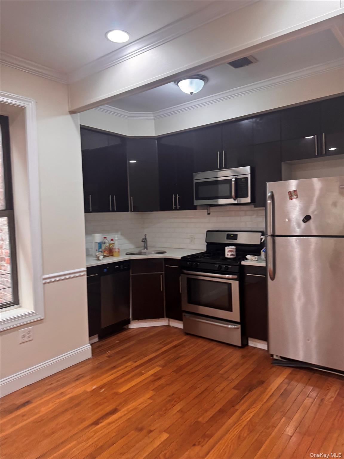Single Family Hendrix Street  Brooklyn, NY 11207, MLS-1025237-4