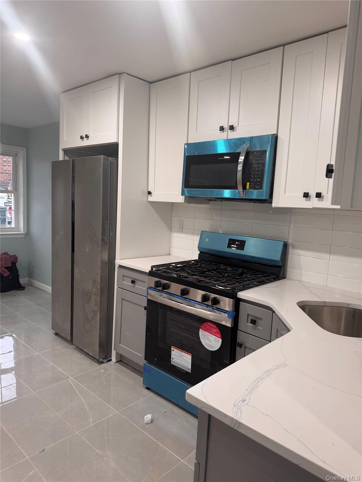 Single Family Hendrix Street  Brooklyn, NY 11207, MLS-1025237-5