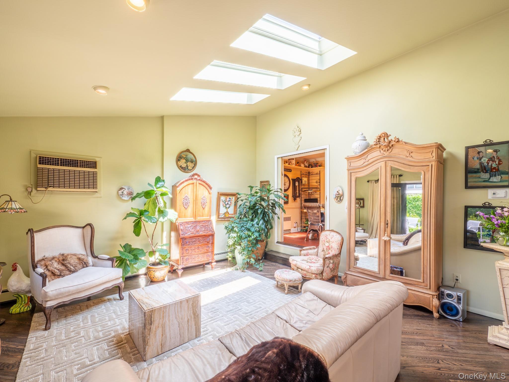 Single Family 180th Street Queens, NY 11365, MLS-1025241-10