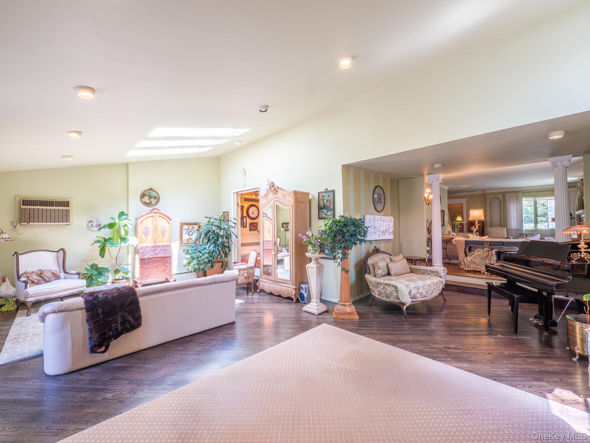 Single Family 180th Street Queens, NY 11365, MLS-1025241-9