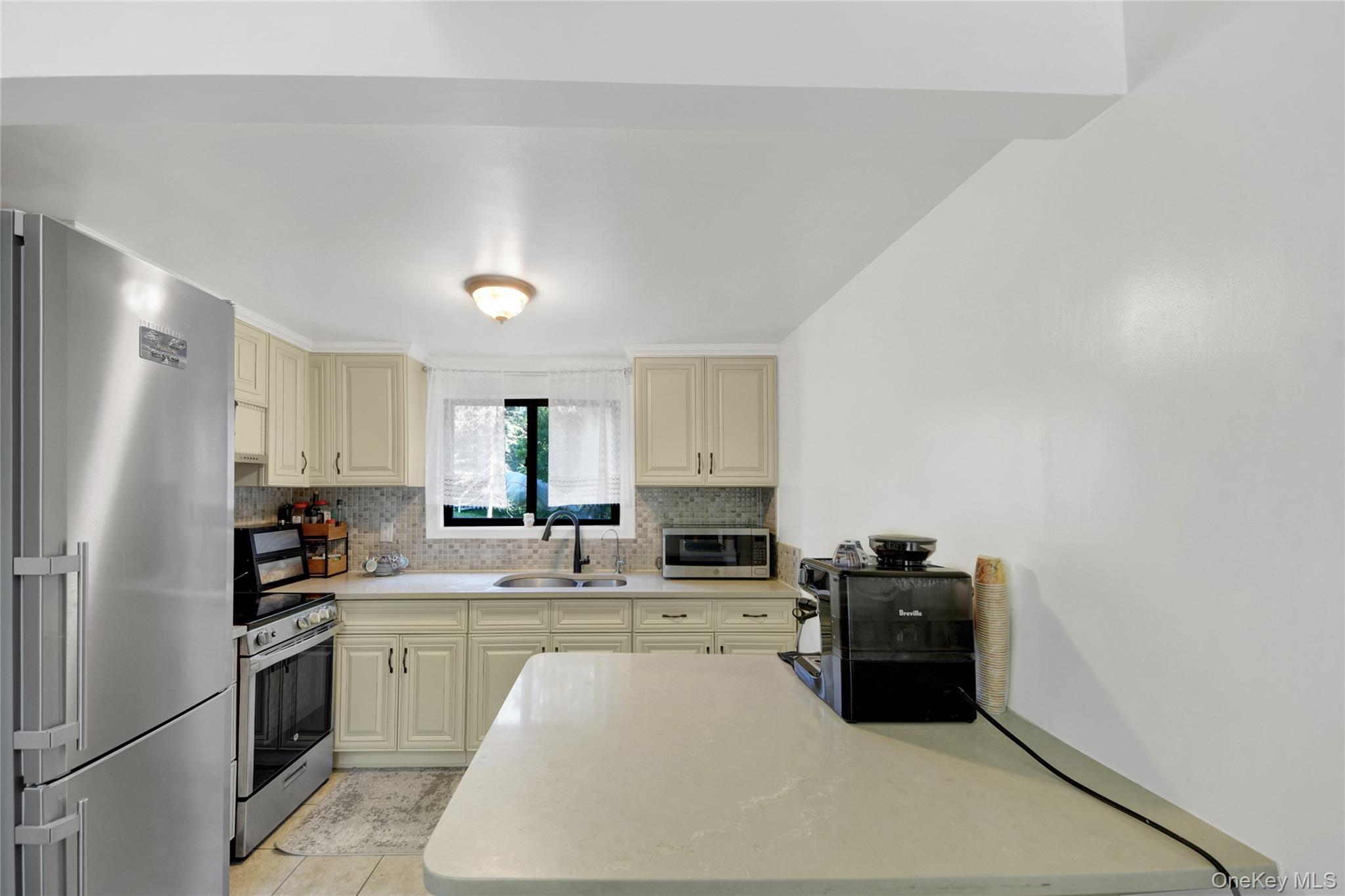 Single Family Birdsall Drive  Westchester County, NY 10598, MLS-1025268-12