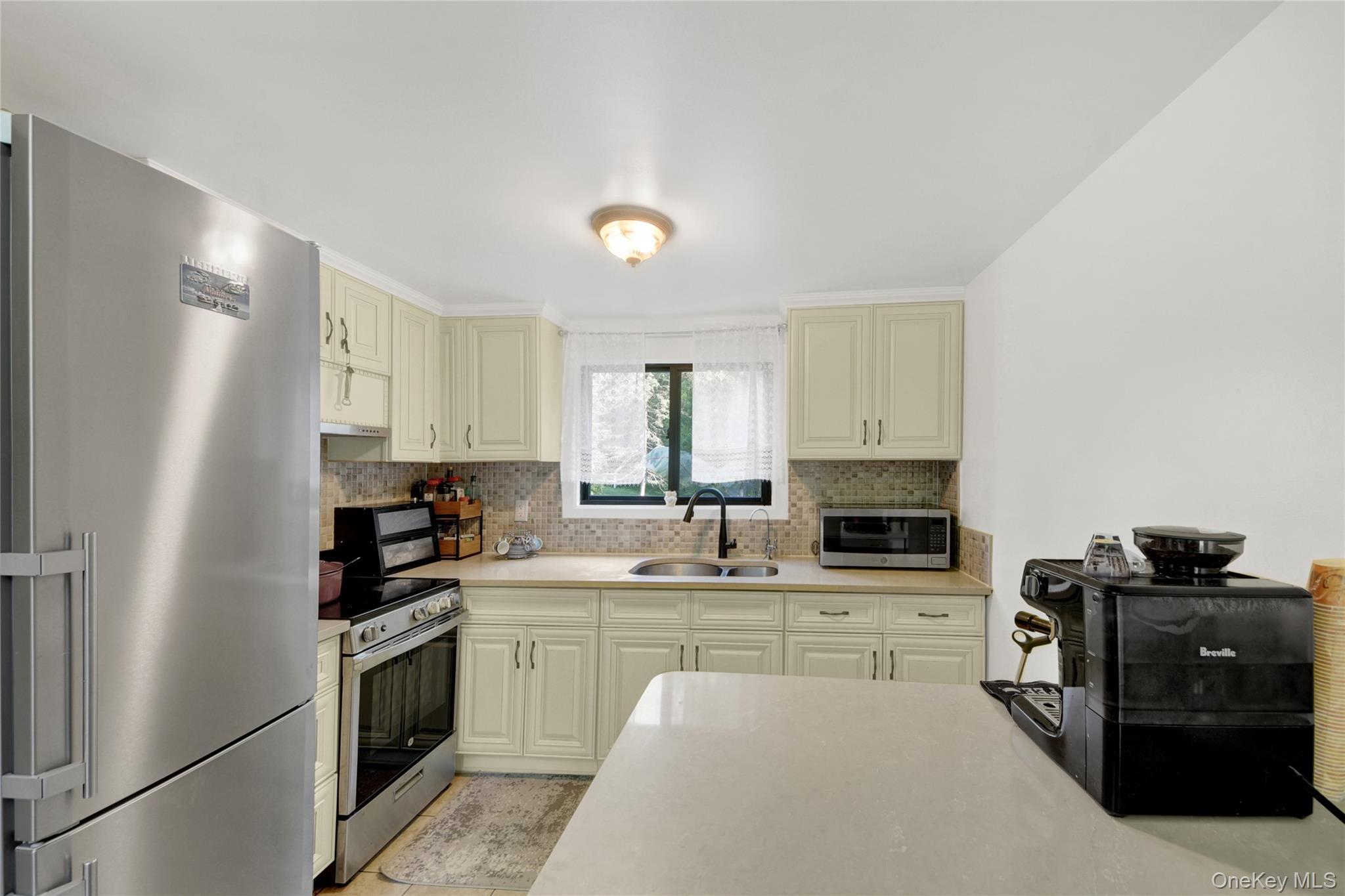 Single Family Birdsall Drive  Westchester County, NY 10598, MLS-1025268-13