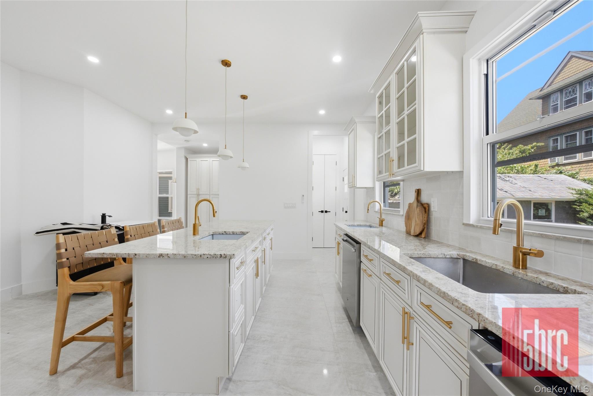 Single Family Beverley Road Brooklyn, NY 11218, MLS-1025270-19