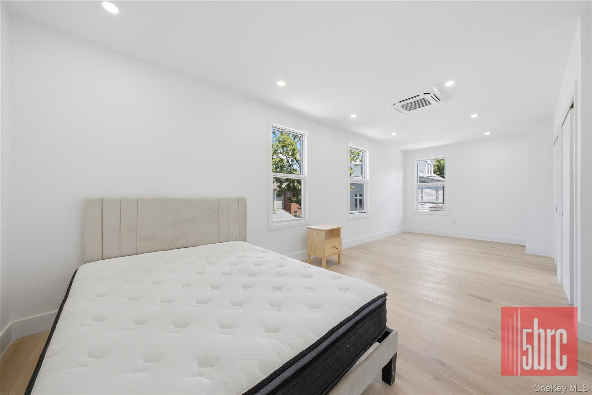 Single Family Beverley Road Brooklyn, NY 11218, MLS-1025270-26
