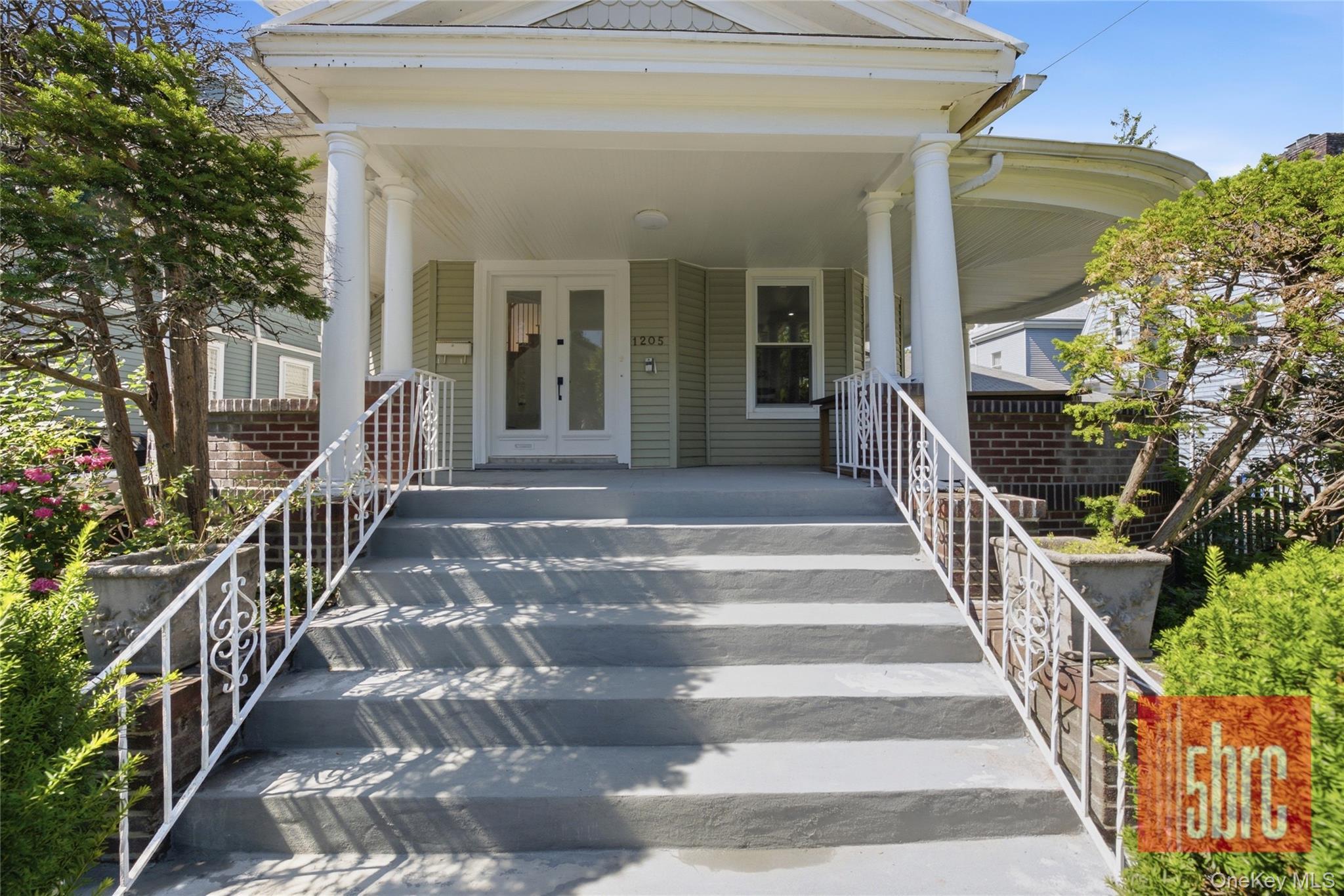 Single Family Beverley Road Brooklyn, NY 11218, MLS-1025270-4