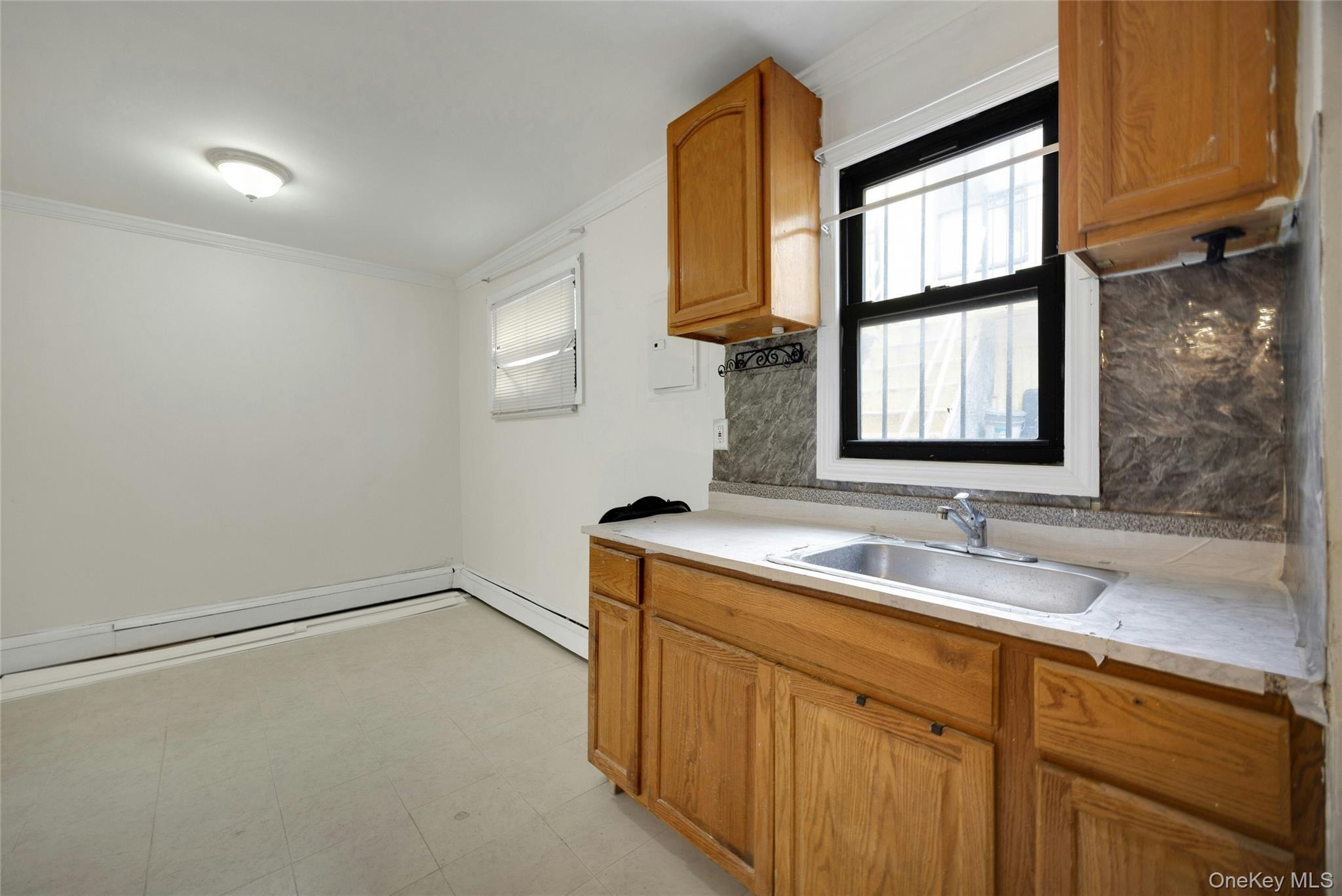 Single Family Arthur Avenue Bronx, NY 10457, MLS-1025290-11