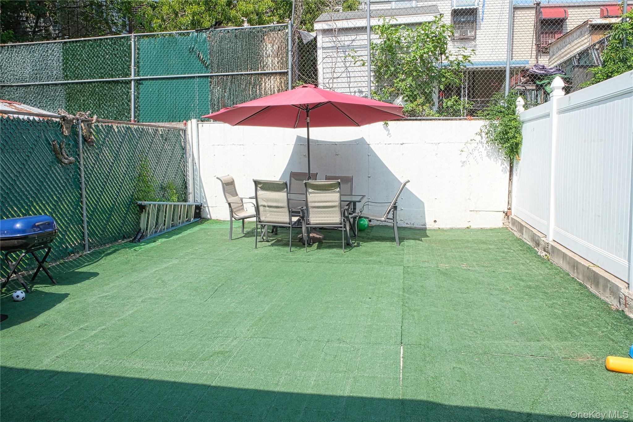 Single Family Simpson Street Bronx, NY 10459, MLS-1025312-13