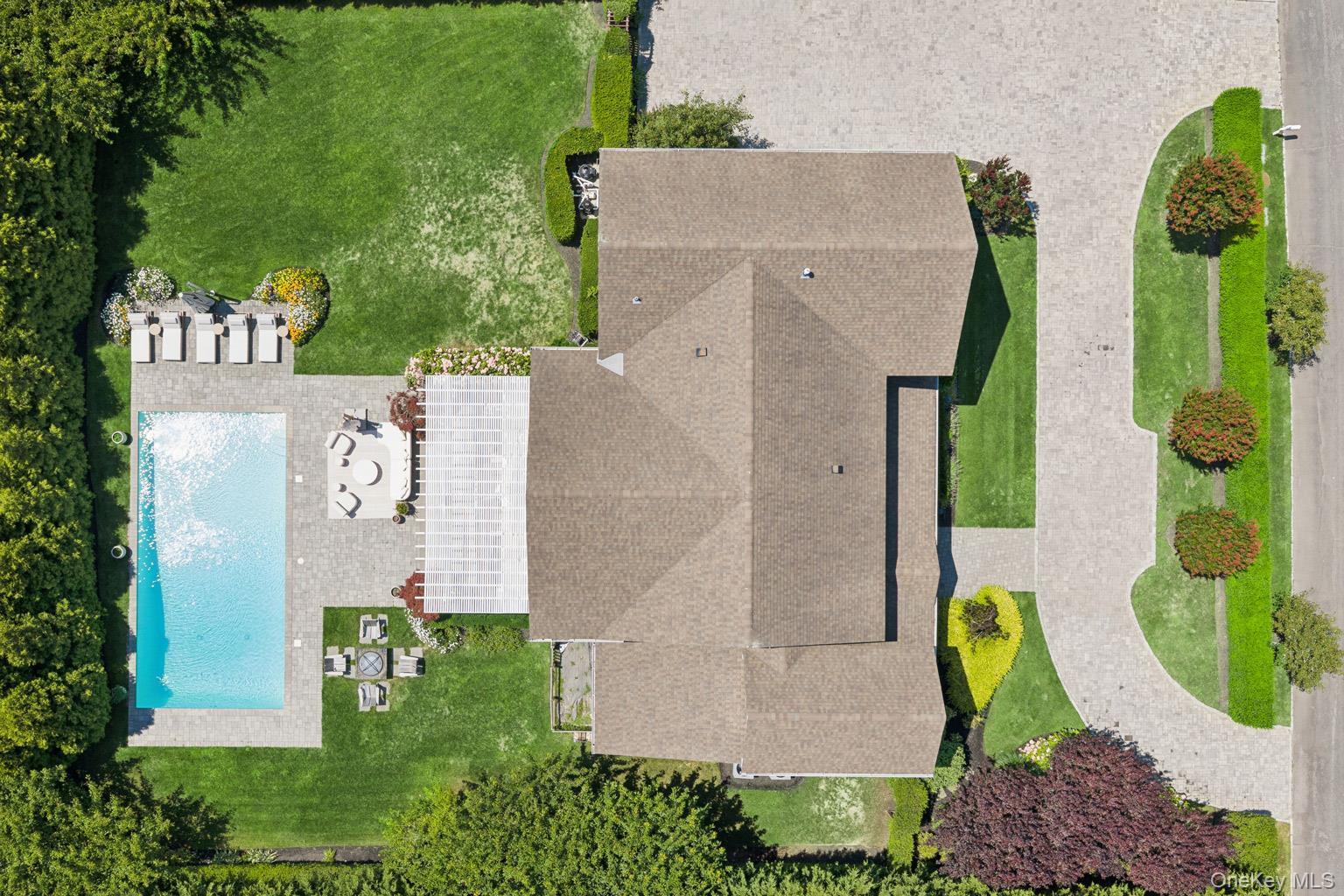 Single Family Summer Drive Suffolk County, NY 11968, MLS-1025348-2
