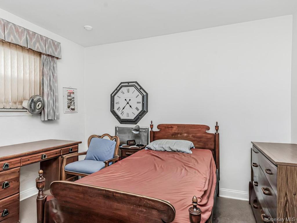Single Family Tiemann Avenue Bronx, NY 10469, MLS-1025356-9