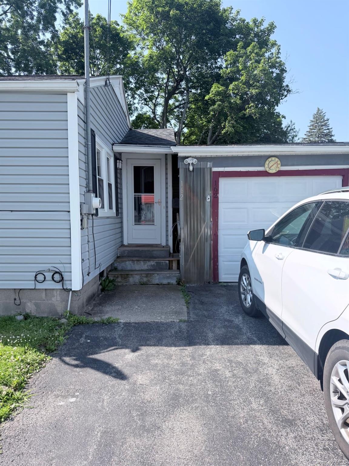 Single Family Landon Avenue Out Of Area, NY 14513, MLS-1025363-4
