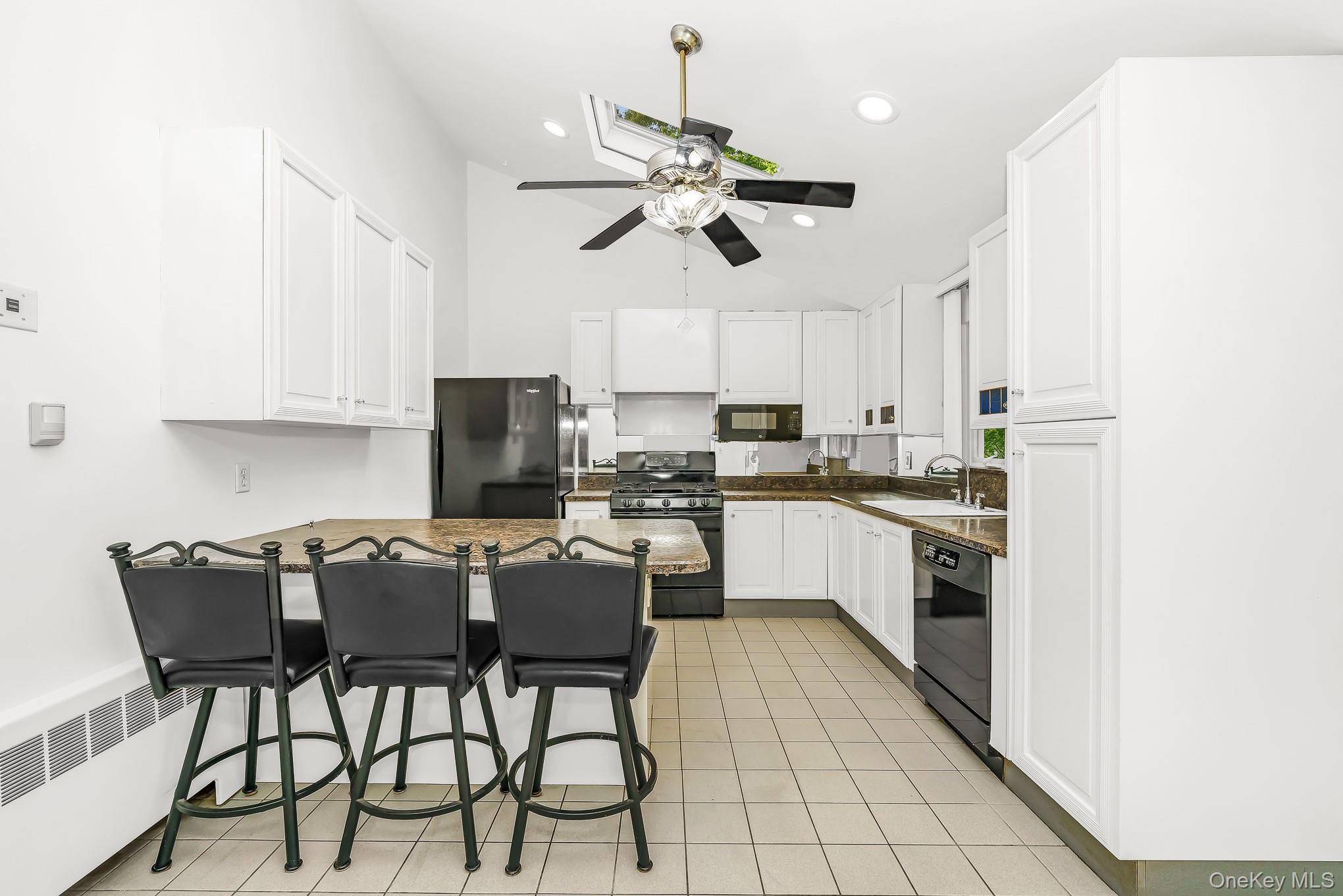 Single Family N Albany Avenue Nassau County, NY 11758, MLS-1025368-21