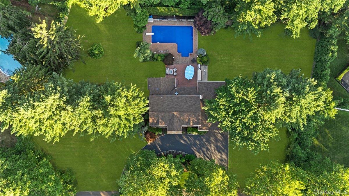 Single Family Wildwood Drive Suffolk County, NY 11746, MLS-1025383-47