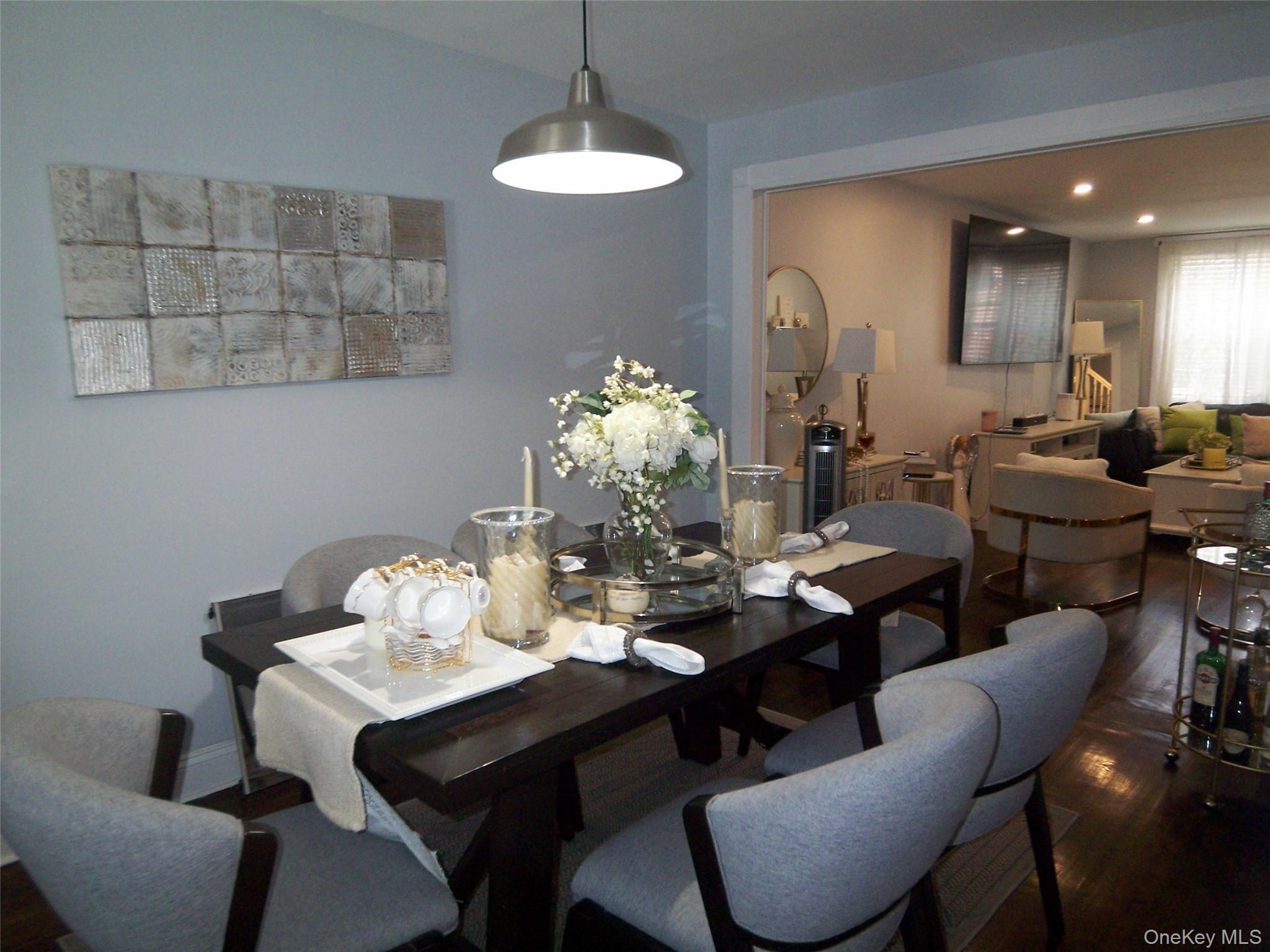 Single Family Byron Avenue Bronx, NY 10466, MLS-1025392-12