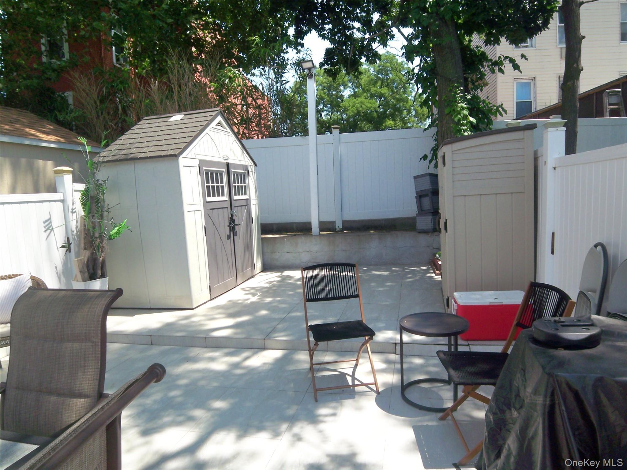 Single Family Byron Avenue Bronx, NY 10466, MLS-1025392-36