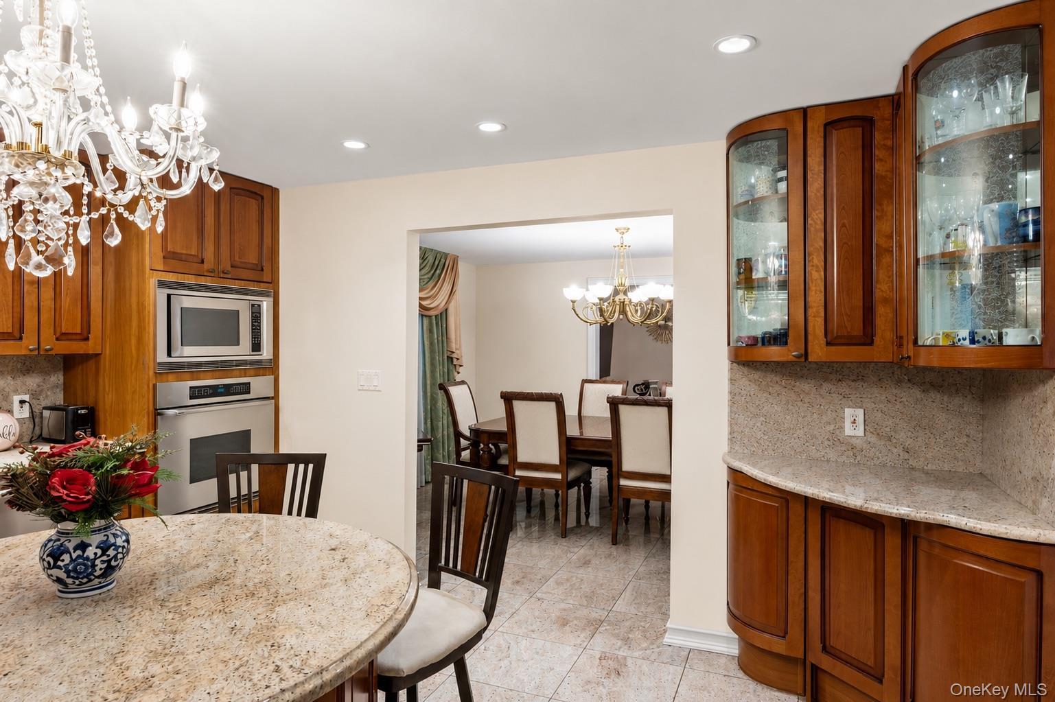Single Family Lee Place Nassau County, NY 11710, MLS-1025403-11
