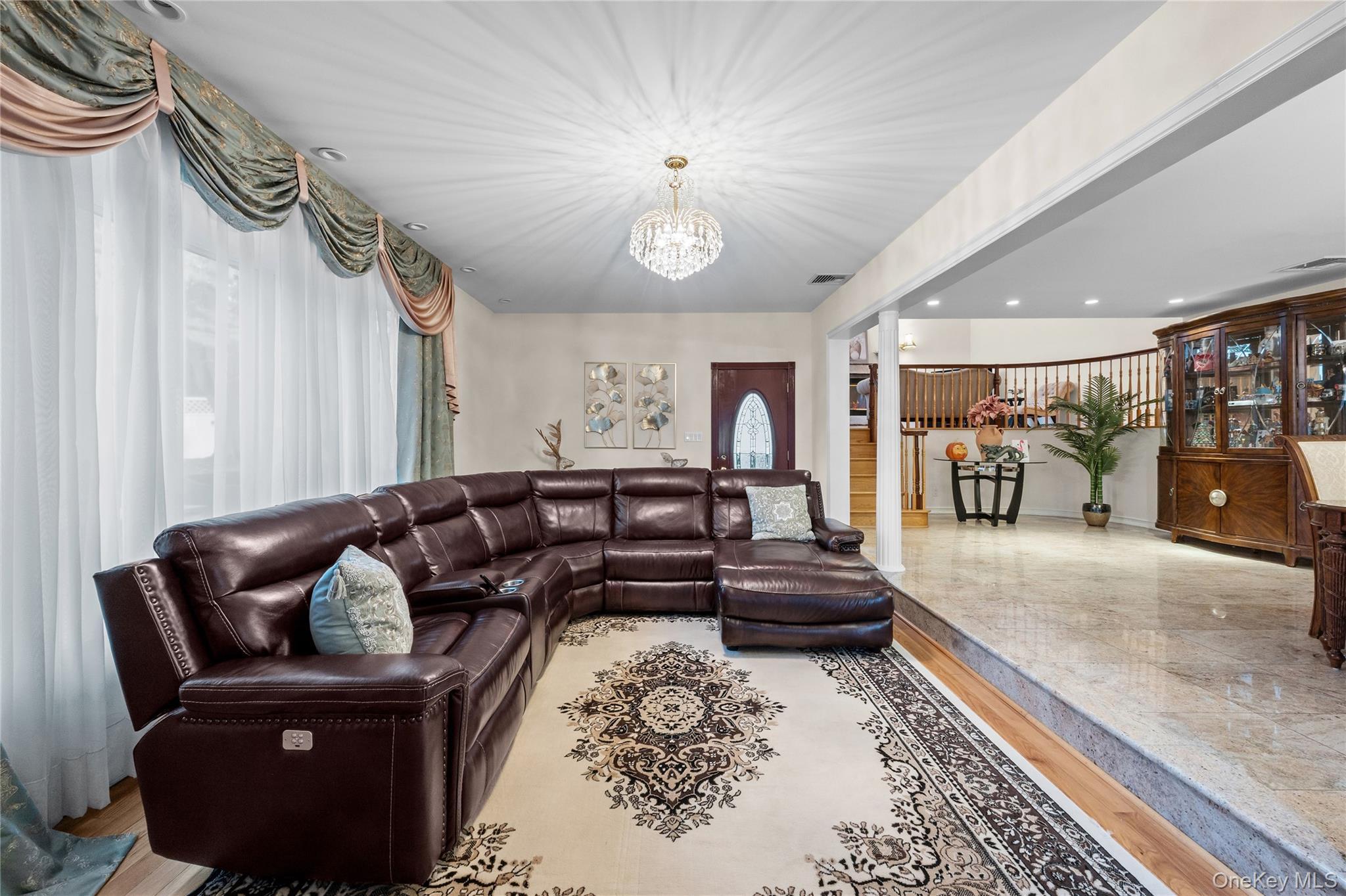 Single Family Lee Place Nassau County, NY 11710, MLS-1025403-15