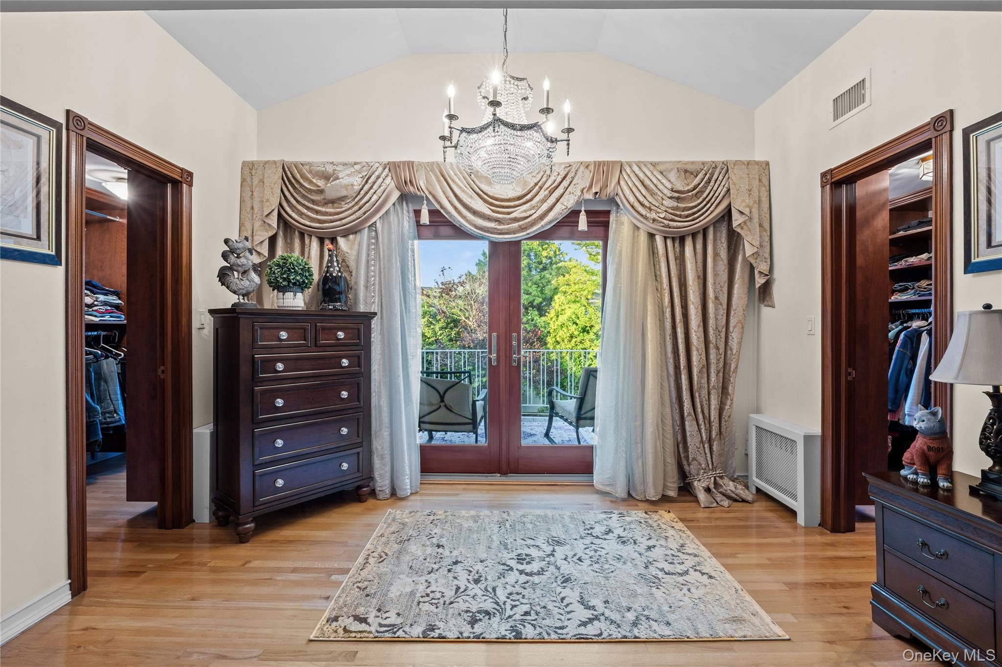 Single Family Lee Place Nassau County, NY 11710, MLS-1025403-27