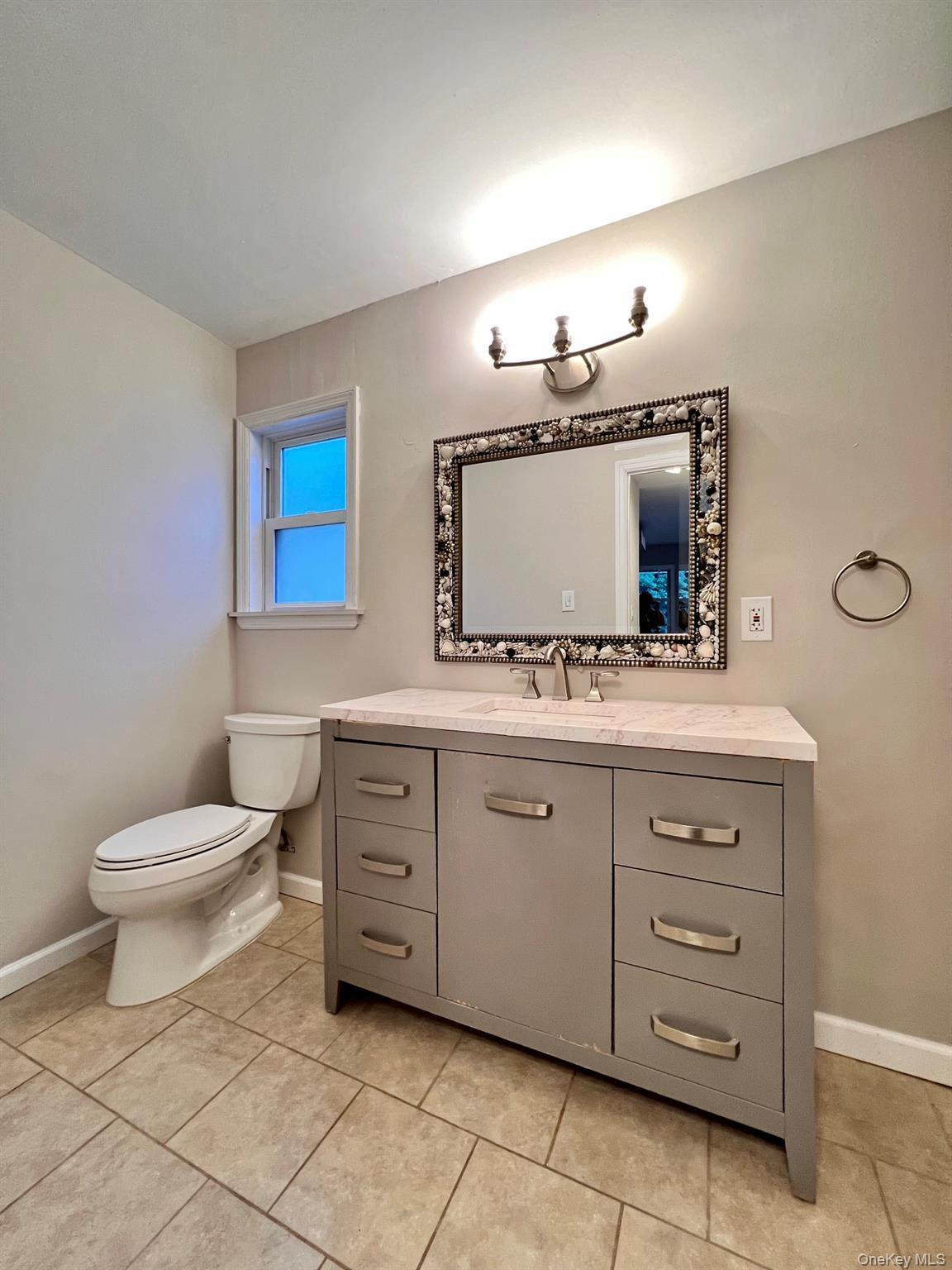 Single Family Summercress Lane Suffolk County, NY 11727, MLS-1025456-20
