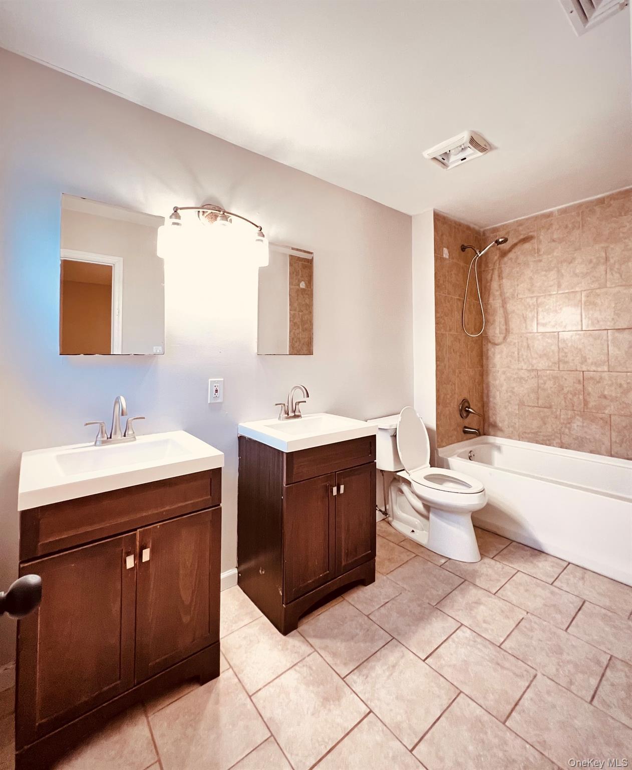 Single Family Summercress Lane Suffolk County, NY 11727, MLS-1025456-23