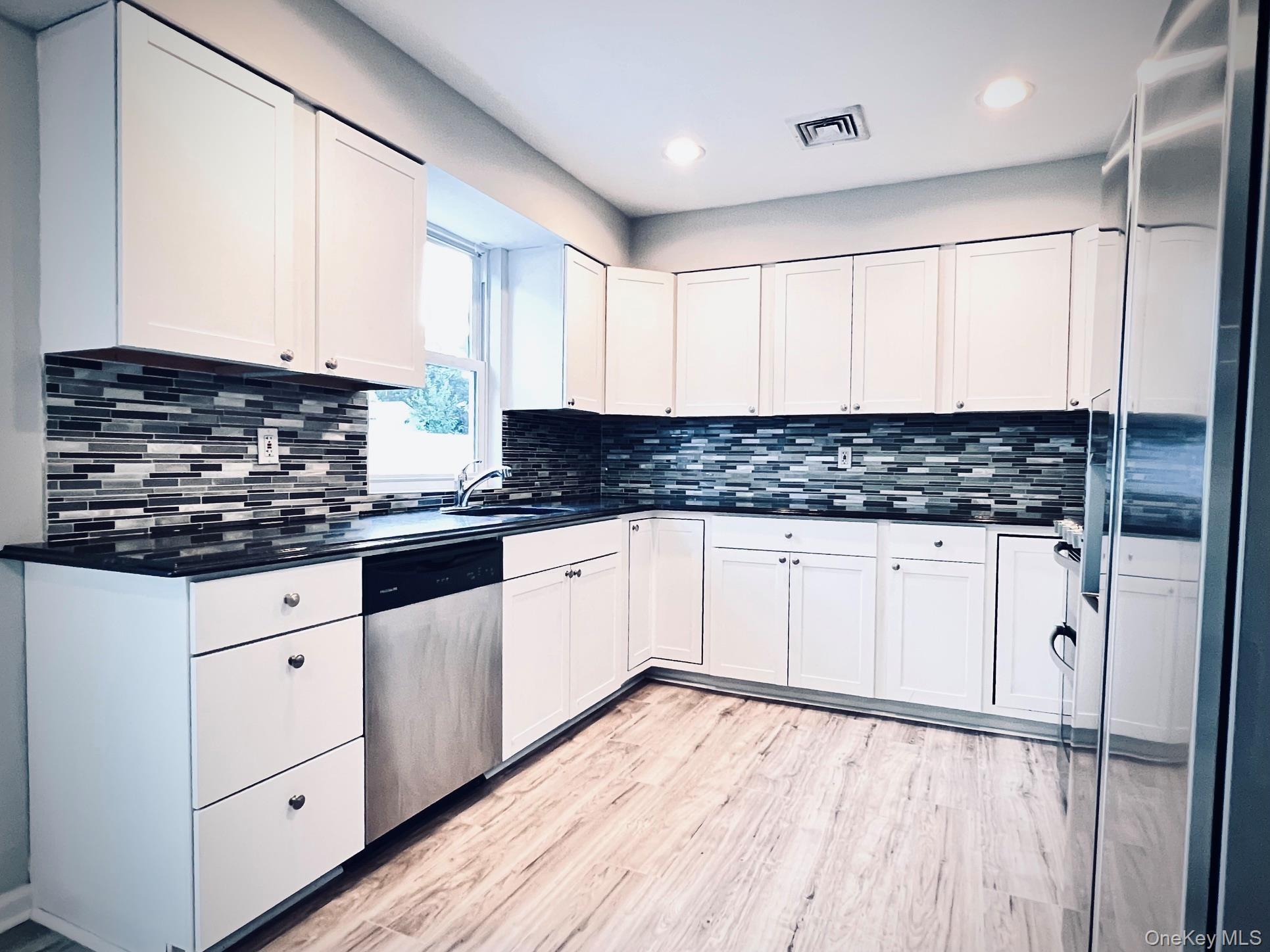 Single Family Summercress Lane Suffolk County, NY 11727, MLS-1025456-5