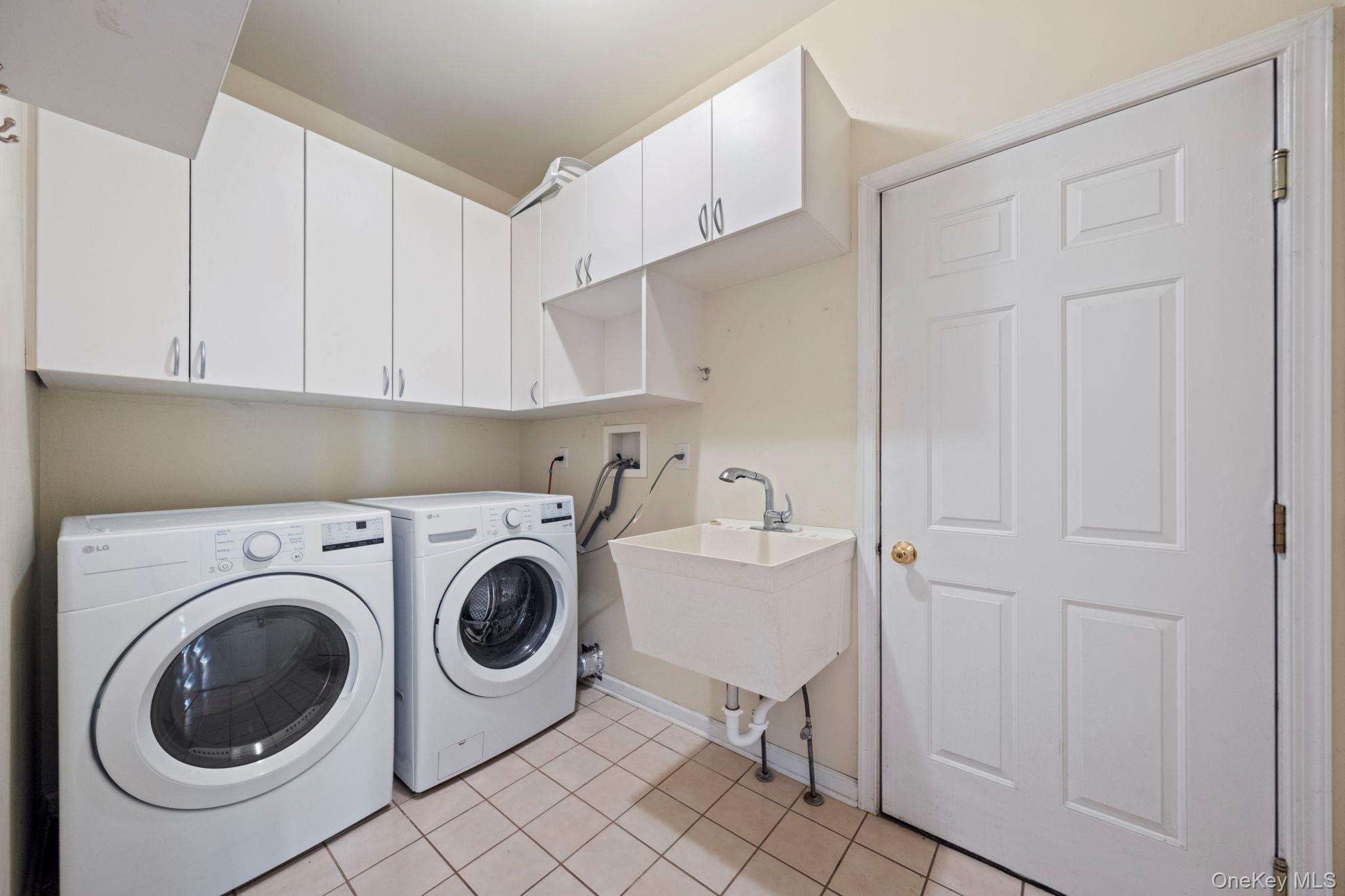 Single Family Vassar Place  Dutchess County, NY 12524, MLS-1025492-14