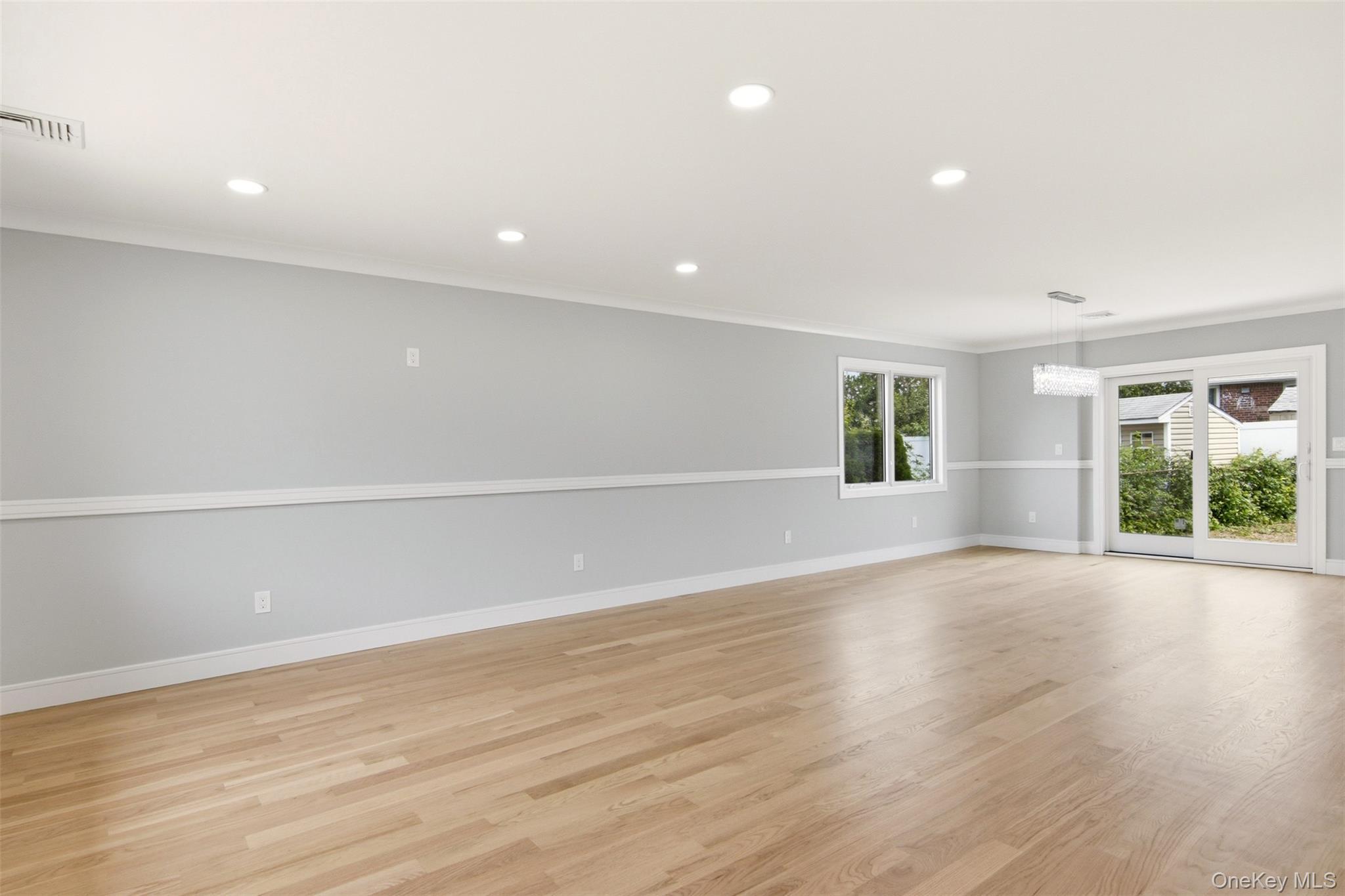 Single Family Underhill Avenue  Nassau County, NY 11791, MLS-1025506-10
