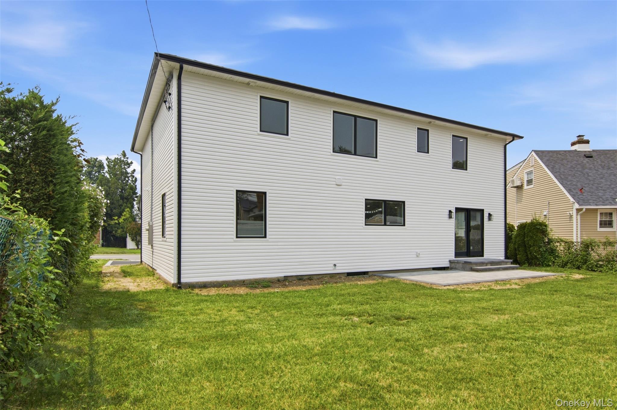 Single Family Underhill Avenue  Nassau County, NY 11791, MLS-1025506-31