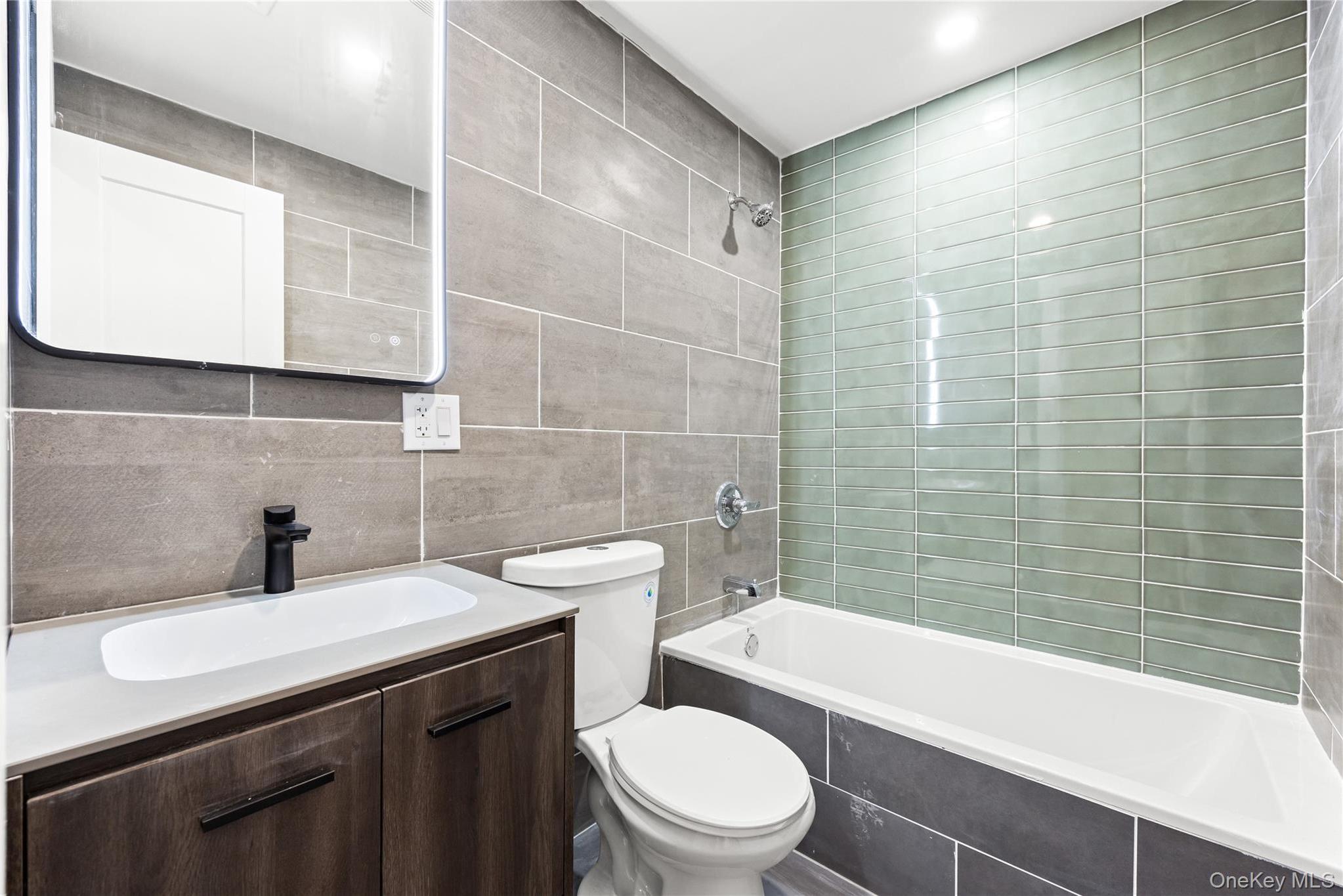 Single Family E 143rd Street Bronx, NY 10454, MLS-1025509-15
