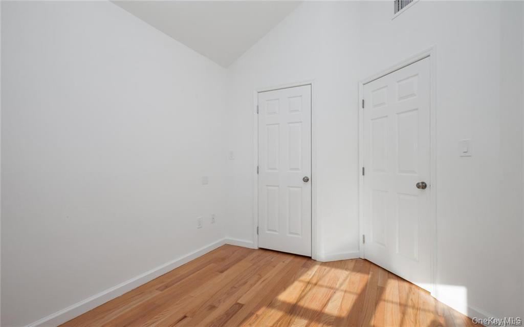 Single Family Zerega Avenue  Bronx, NY 10473, MLS-1025552-24