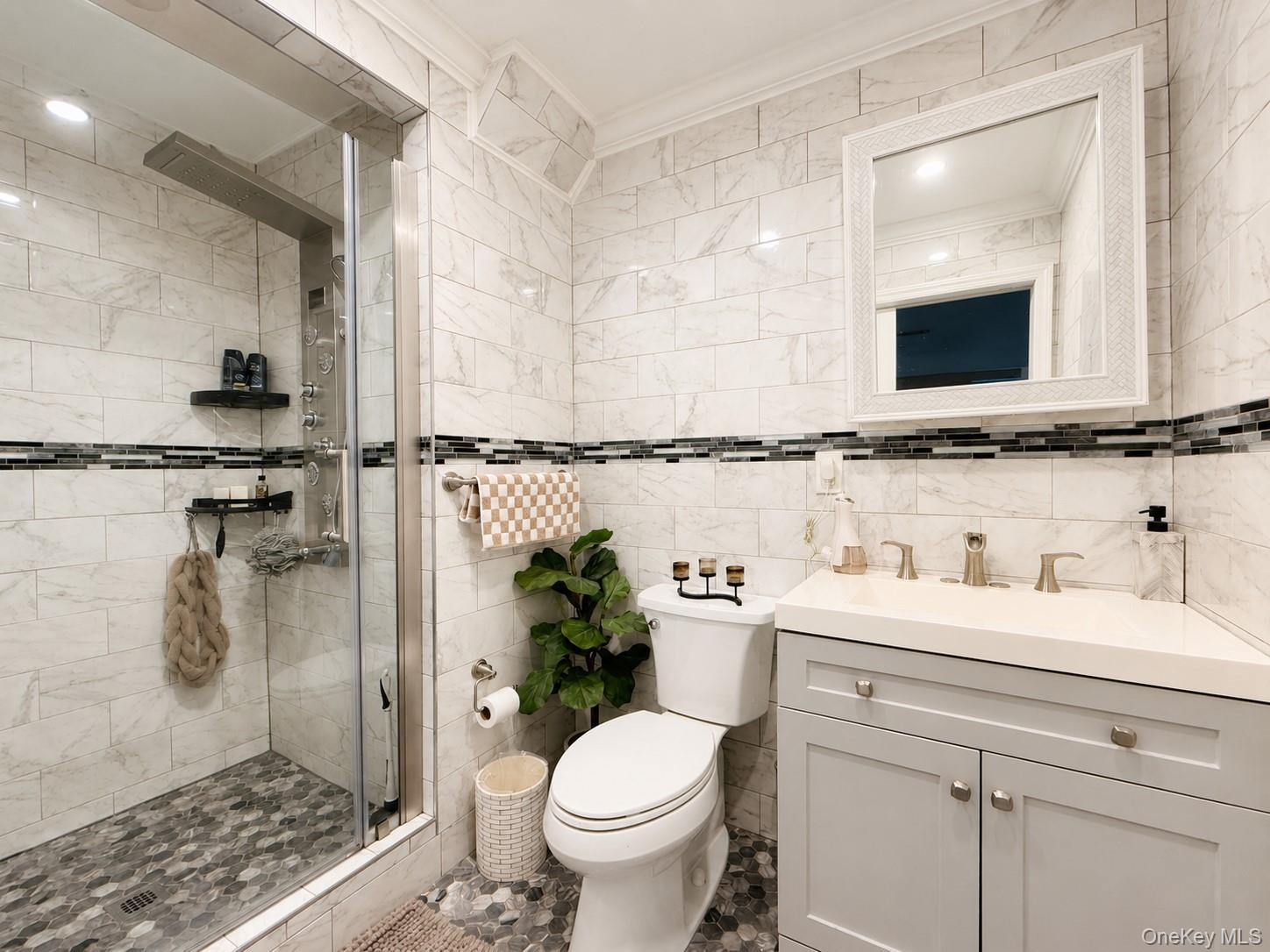 Single Family Bayview Avenue Bronx, NY 10465, MLS-1025553-21