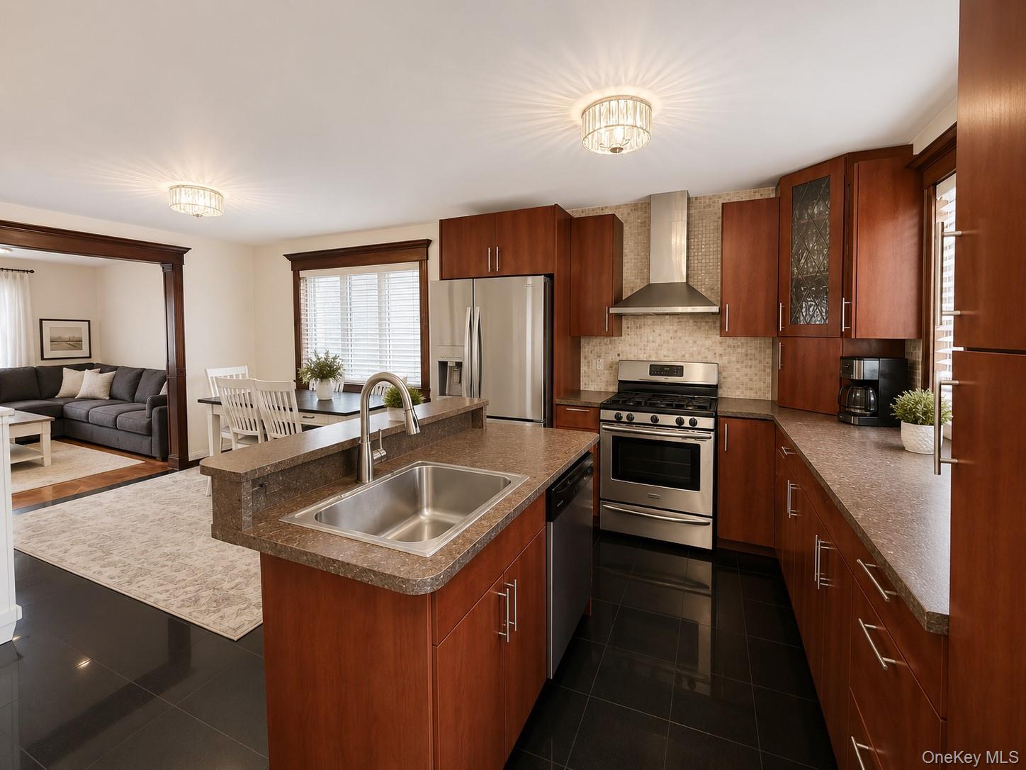 Single Family Bayview Avenue Bronx, NY 10465, MLS-1025553-4