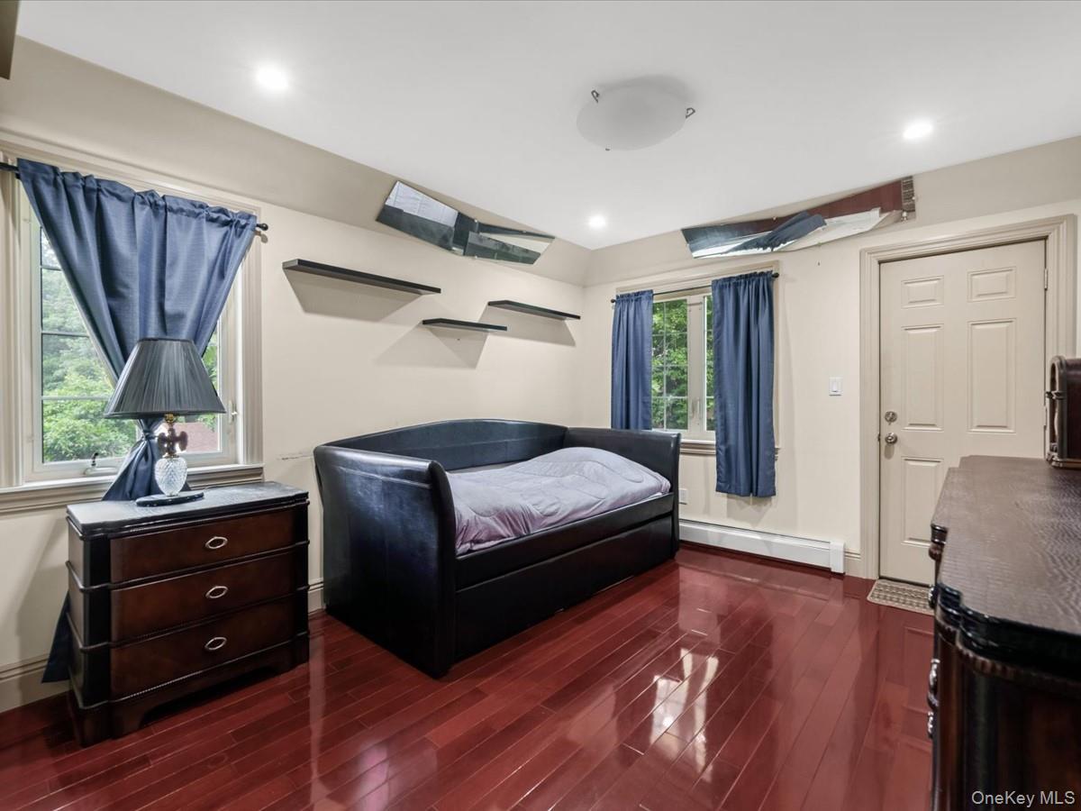 Single Family 61st Avenue  Queens, NY 11362, MLS-1025557-22