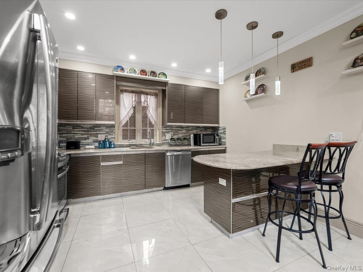 Single Family 61st Avenue  Queens, NY 11362, MLS-1025557-7