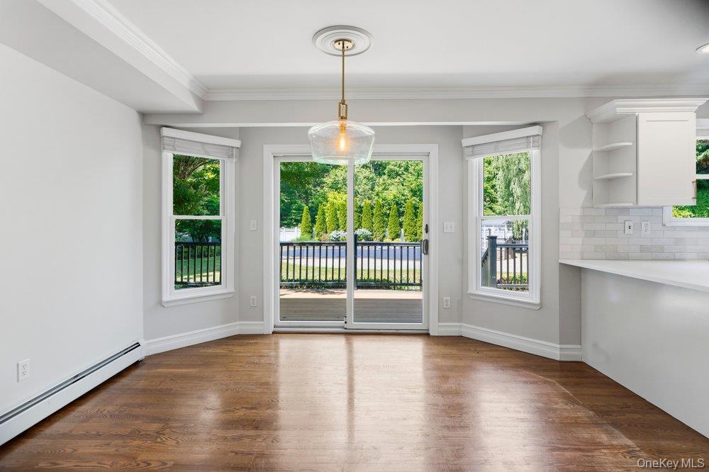 Single Family Victoria Court Suffolk County, NY 11769, MLS-1025608-10