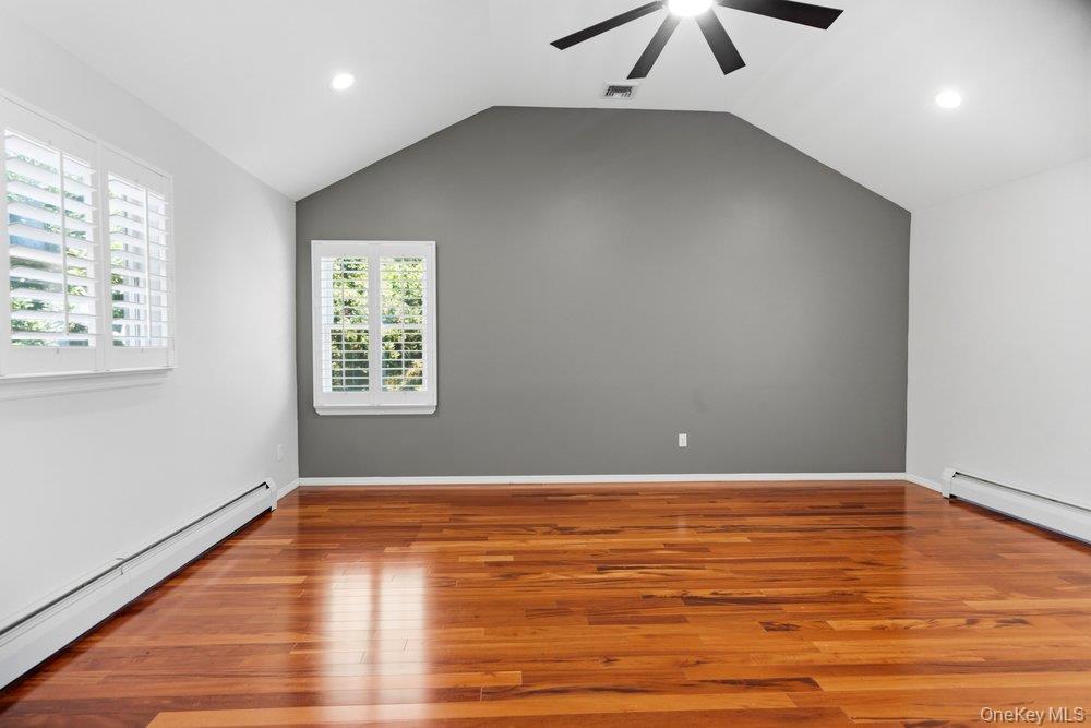 Single Family Victoria Court Suffolk County, NY 11769, MLS-1025608-24