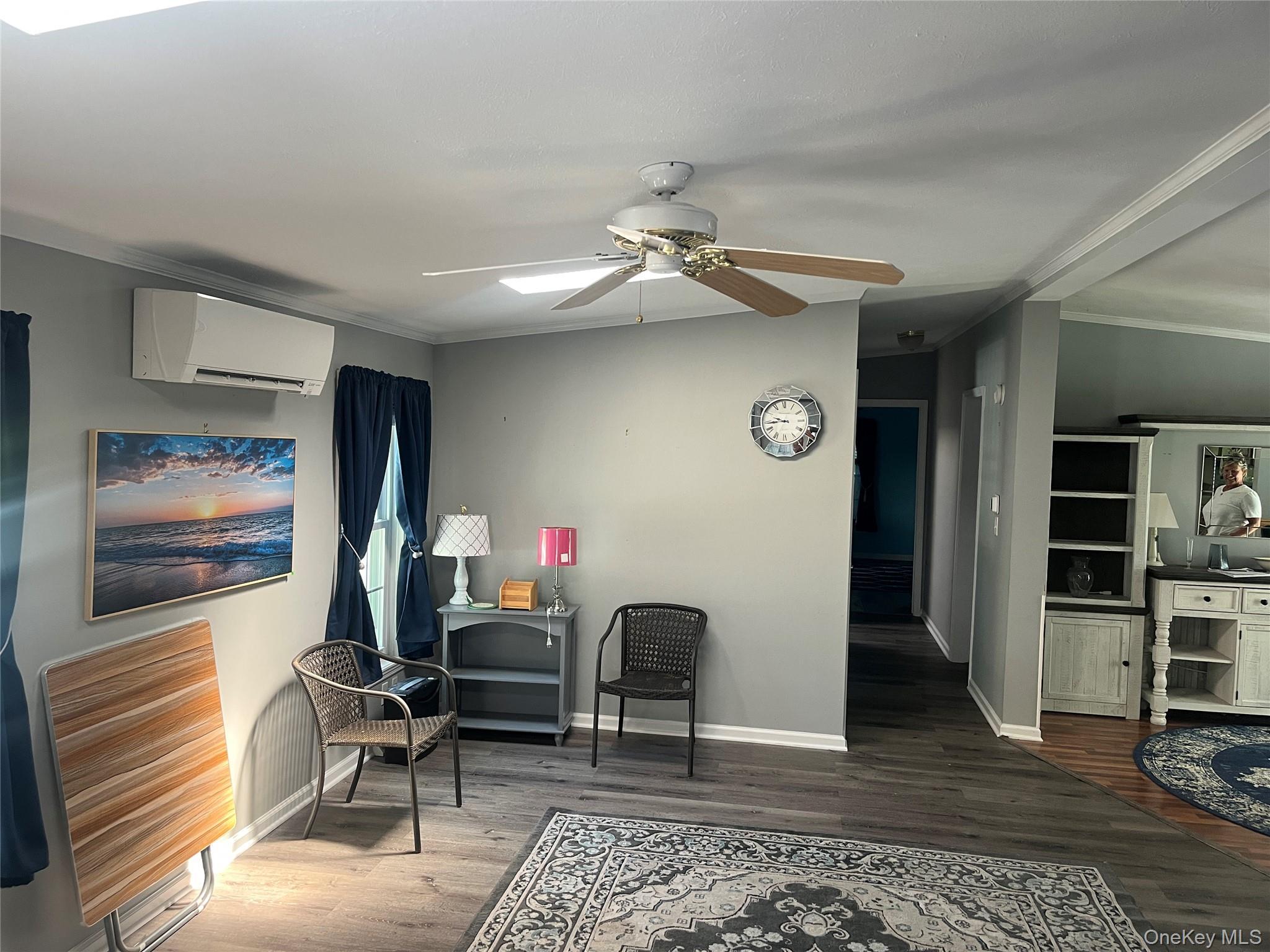 Single Family Old Country Road Suffolk County, NY 11901, MLS-1025609-2