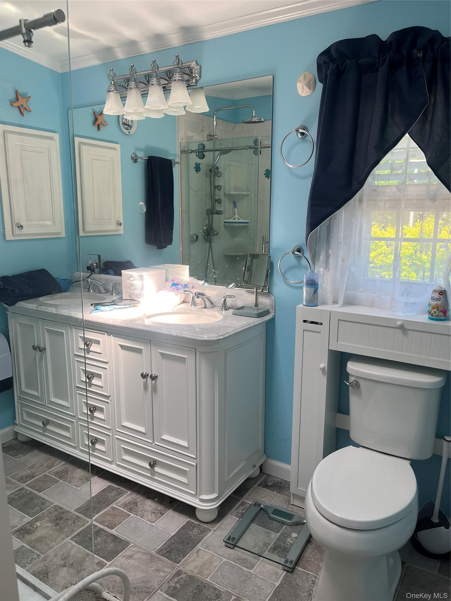 Single Family Old Country Road Suffolk County, NY 11901, MLS-1025609-9