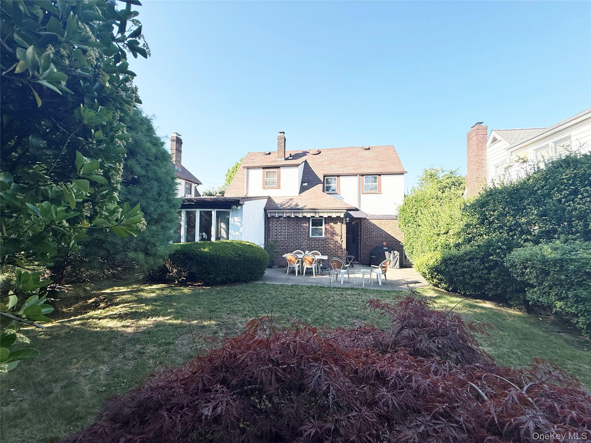 Single Family E Chester Street Nassau County, NY 11580, MLS-1025631-3