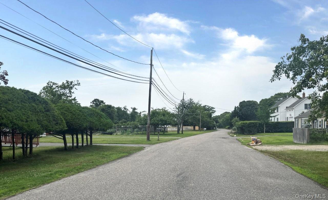 Single Family River Lane Suffolk County, NY 11719, MLS-1025651-5