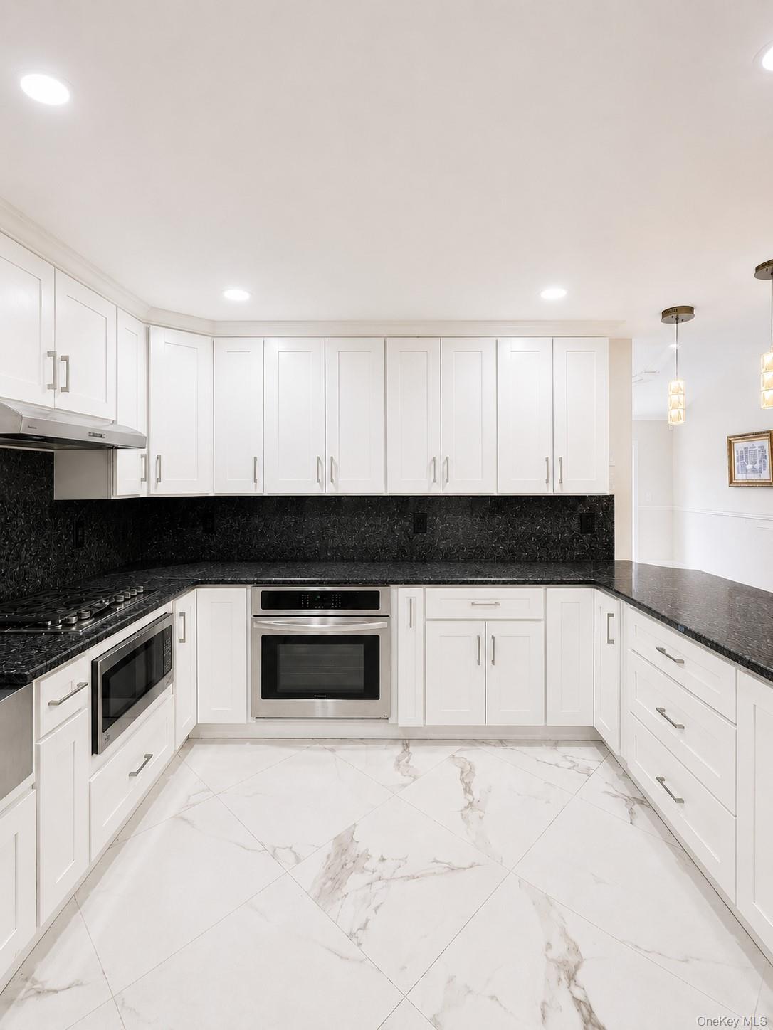Single Family Woodmere Drive  Nassau County, NY 11581, MLS-1025653-10